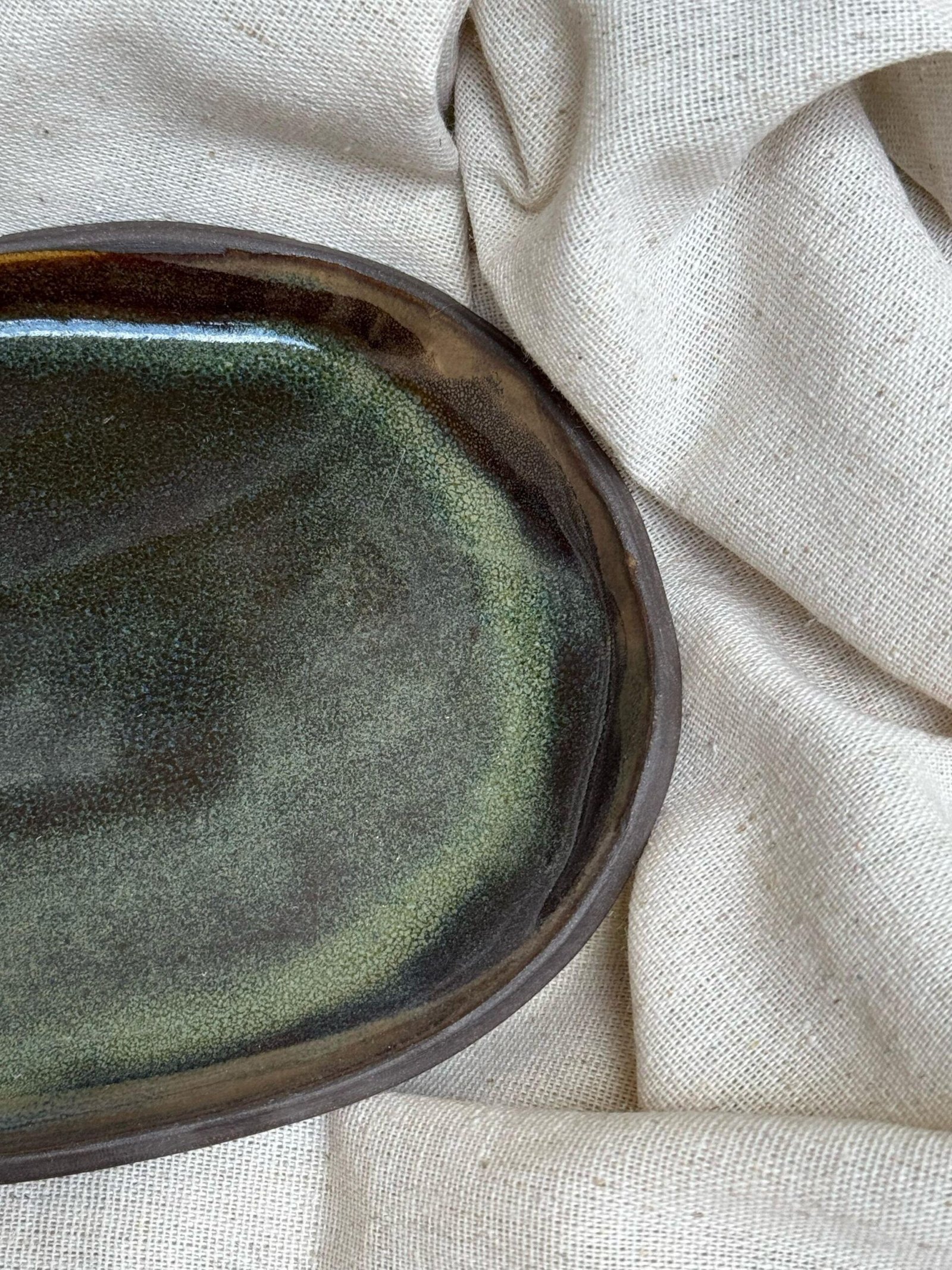 Prato de cerâmica oval - Esverdeado - Imagem 2