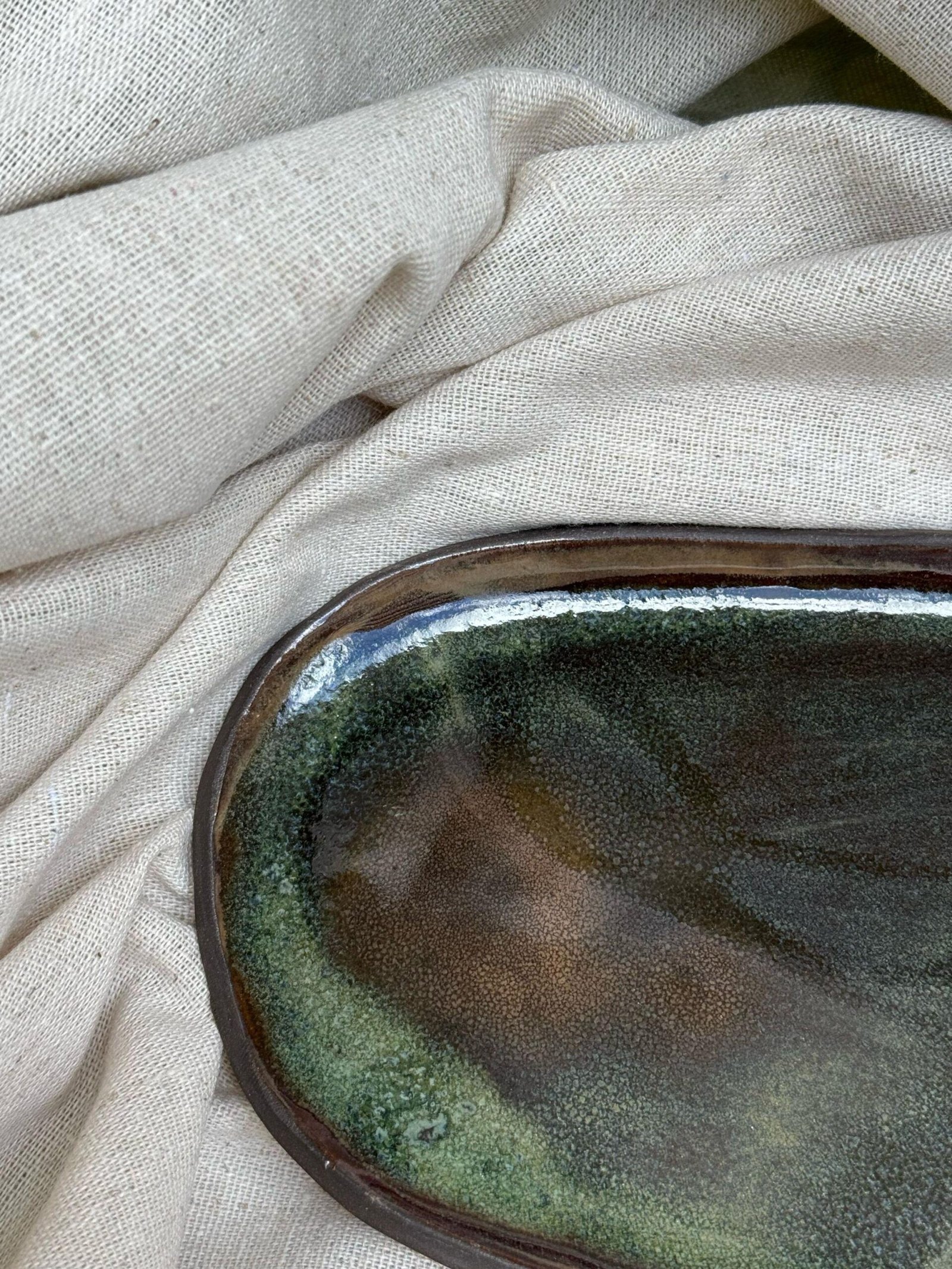 Prato de cerâmica oval - Esverdeado - Imagem 4