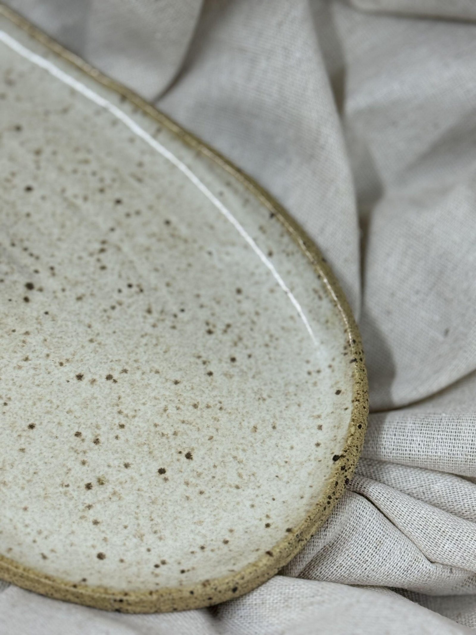 Prato de cerâmica oval - Off-white