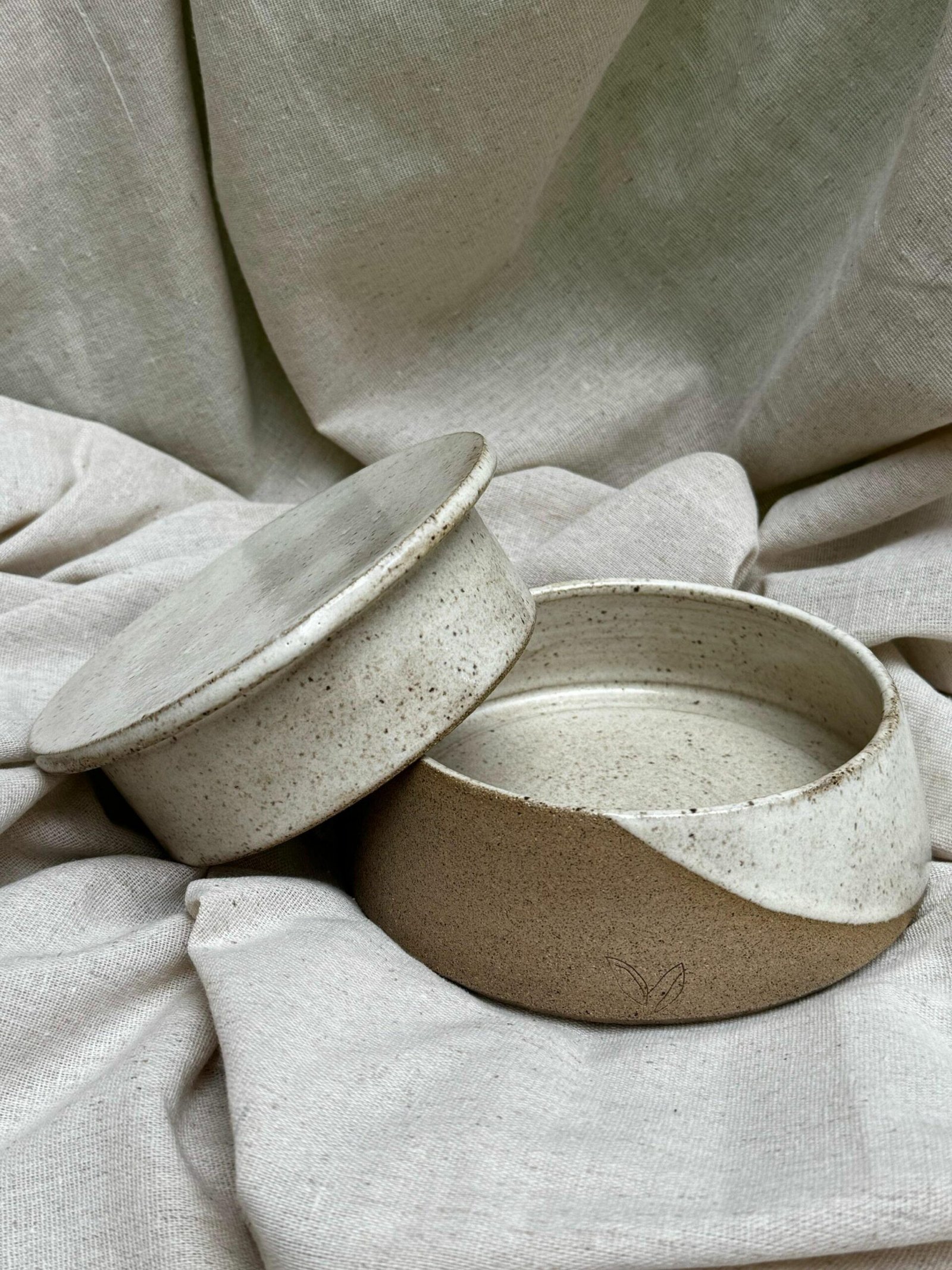 Manteigueira francesa redonda - Off-white